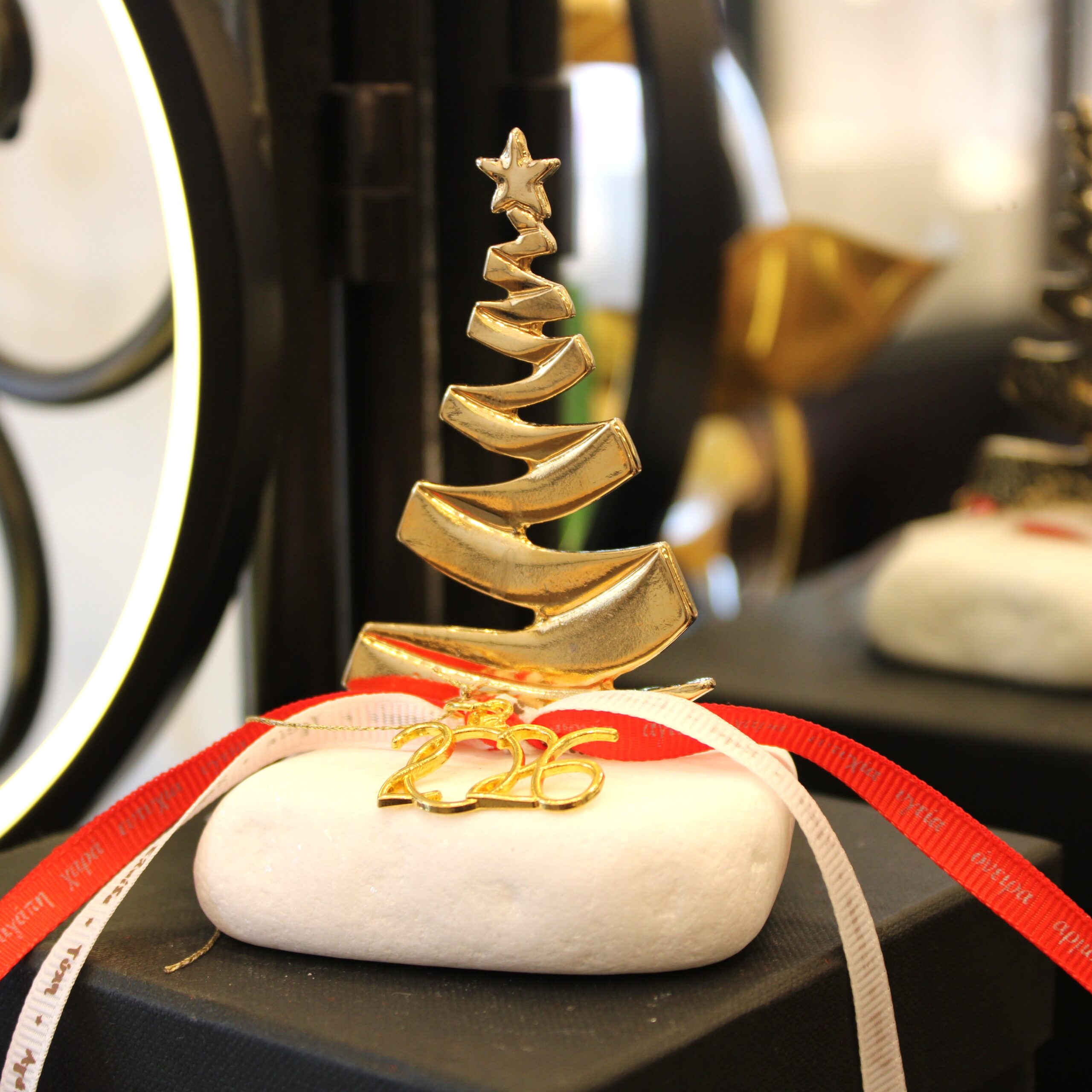 Γούρι Χριστουγεννιάτικο Δέντρο σε Μάρμαρο Θάσου 2026